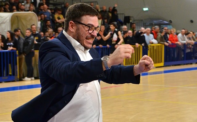 Basket Piombino, Marco Andreazza eletto miglior allenatore della serie B 2018/19