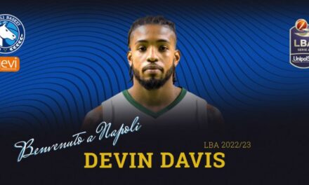 Napoli, firmata l’ala Devin Davis