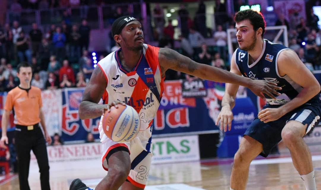 Collins all’overtime gela l’Edilnol Biella: Treviglio vince 78-79