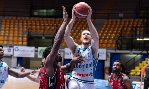 Cantù parte forte ma cede nel secondo tempo a Milano nel derby