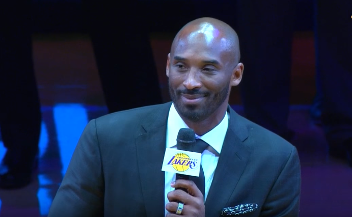 Anche il mondo dello sport rende omaggio a Kobe Bryant