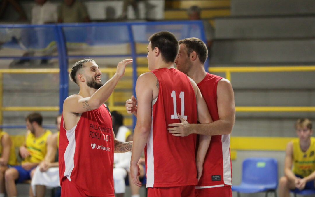 Forlì, vittoria nella semifinale del Memorial Bortoluzzi contro Cividale