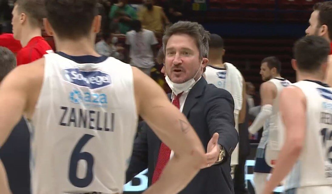 Brindisi, il capitano Zanelli ai saluti