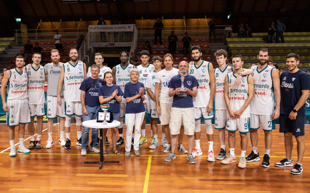 Debutto con derby per Cantù contro l’Urania Milano