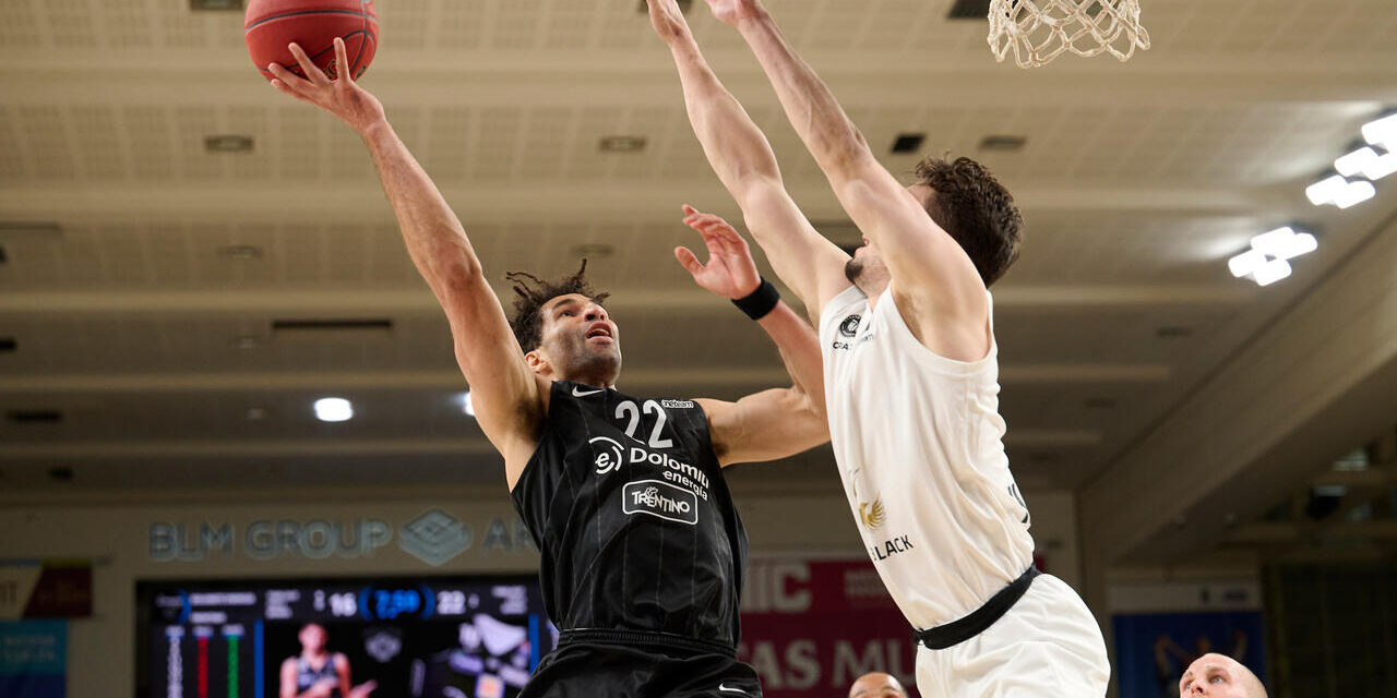 Dolomiti Energia Trentino, domani alle 16.15 al Mediolanum Forum la sfida alla capolista Olimpia Milano