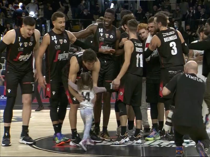 Teodosic glaciale, Groselle pasticcia ai liberi: il derby di Bologna è della Virtus, 76-70