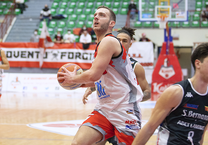 Legnano Knights straripanti contro Varese