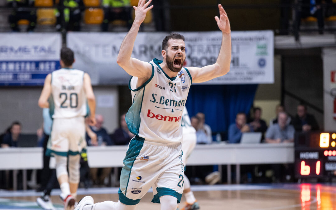 La Pallacanestro Cantù rinnova Lorenzo Bucarelli