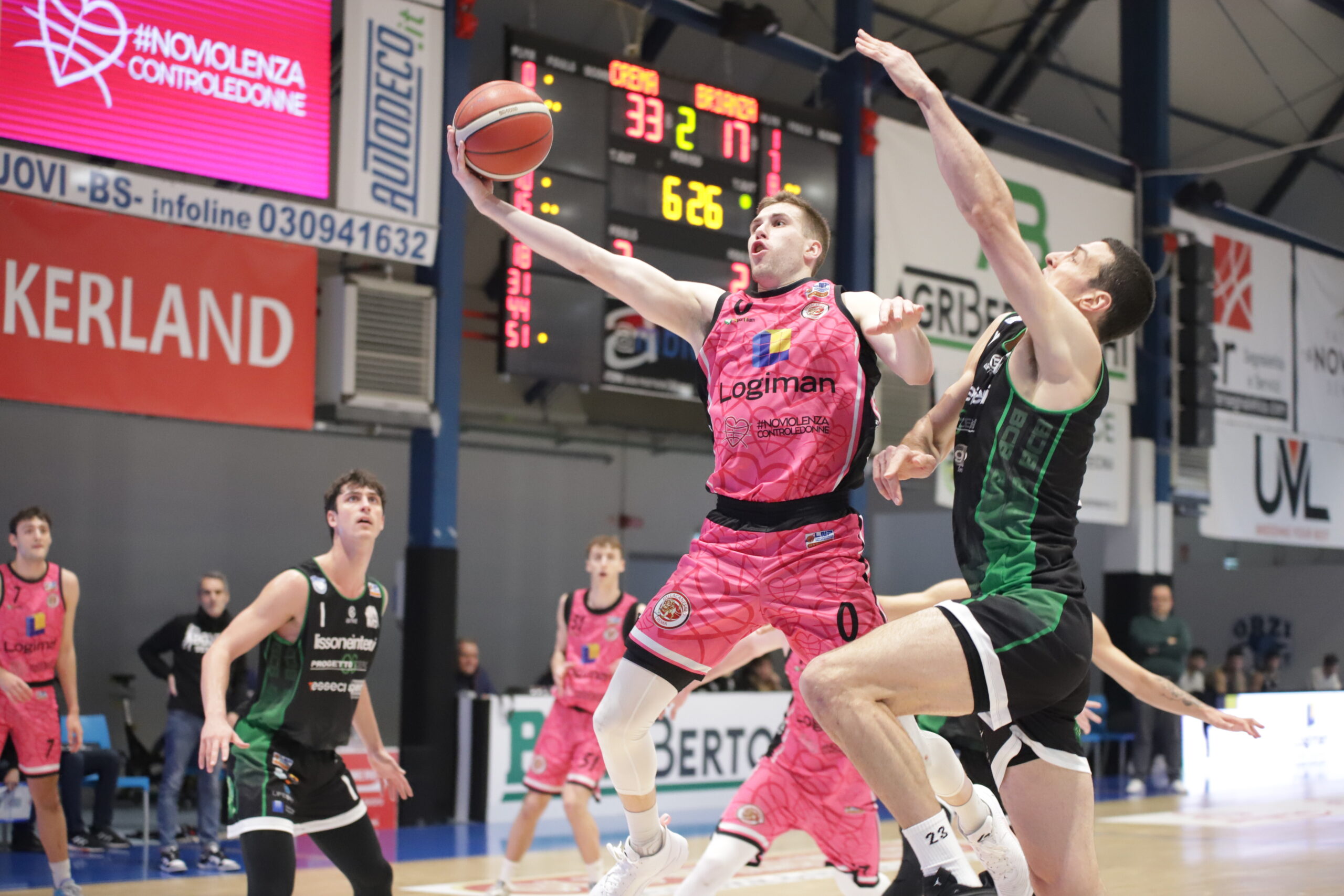 Basket, semifinali playoff: la Virtus Bologna spazza via Tortona e si porta  sull'1-0 - la Repubblica